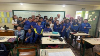 Vereadores de Ascurra Visitam Escolas e Incentivam Cidadania em Alunos do Programa Escolha Certa
 Vereadores de Ascurra Visitam Escolas e Incentivam Cidadania em Alunos do Programa Escolha Certa